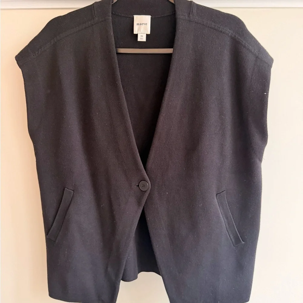 Maeve Oversized Muscle Sweater Vest In Black